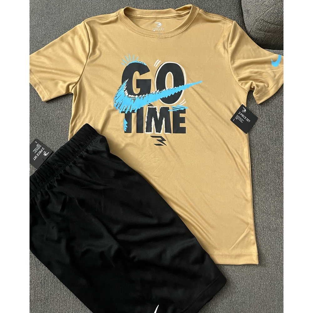 *NWT* Boys Nike 3BRAND Short Sleeve Tee & Short Size L